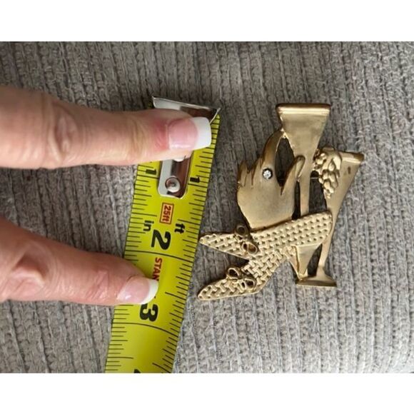 Vintage Gold Tone High Heel Wine Glass and Grapes Brooch - Picture 3 of 4